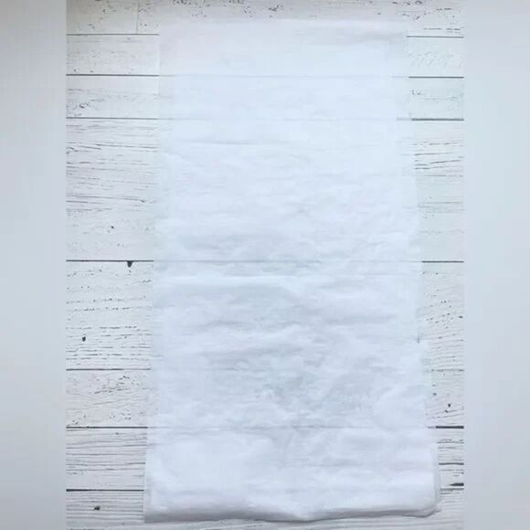 Authentic Dior Gift bag + Charm - Picture 3 of 4